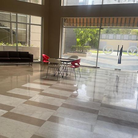 V Retreat Gurgaon Otel Dış mekan fotoğraf