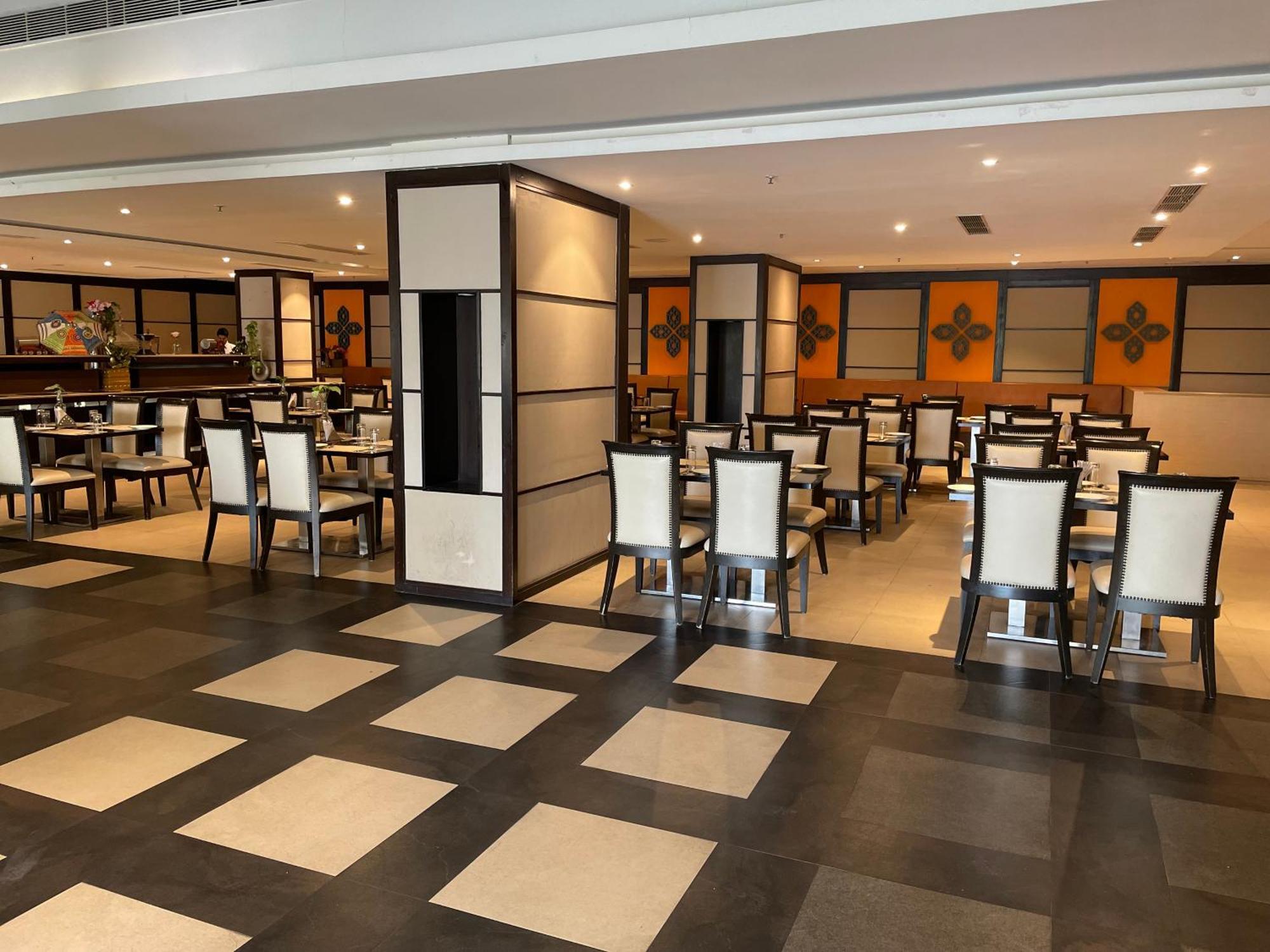 V Retreat Gurgaon Otel Dış mekan fotoğraf