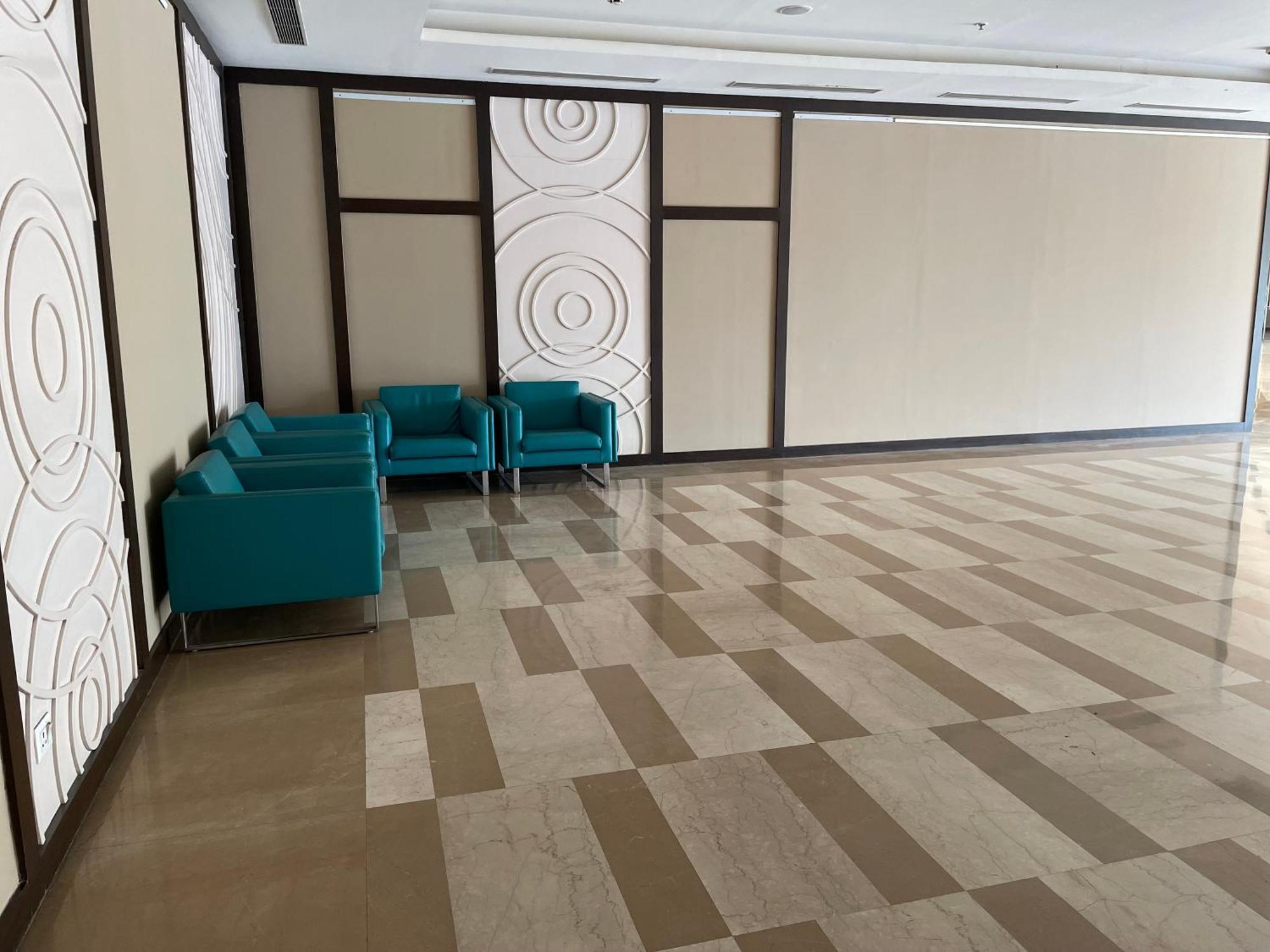 V Retreat Gurgaon Otel Dış mekan fotoğraf